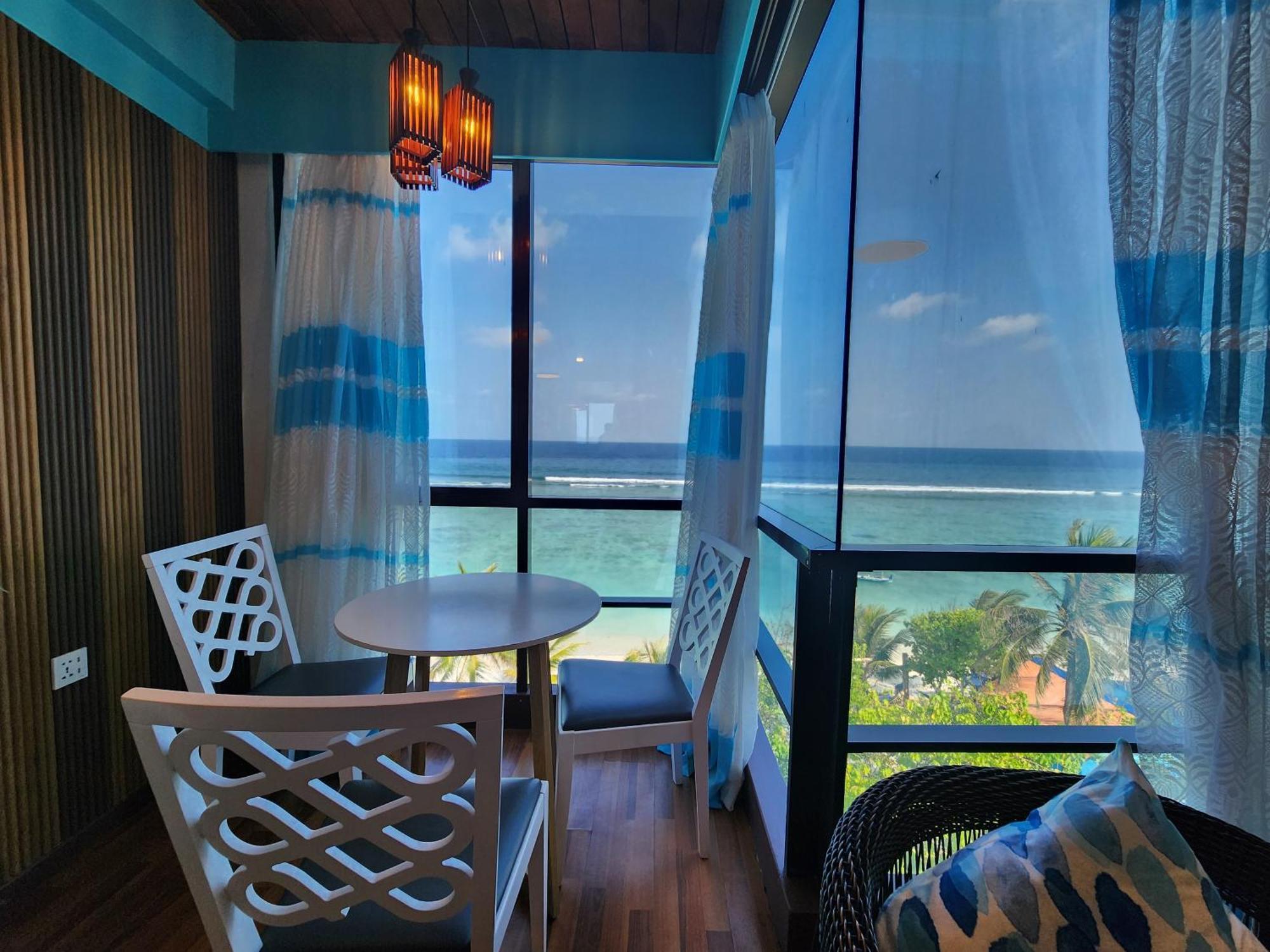 The Hive Beach Malé Buitenkant foto